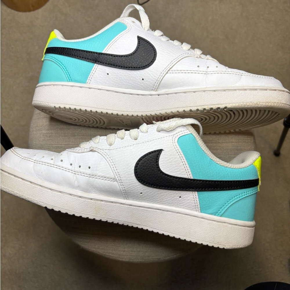 Nike Court Vision Low Women’s Sneakers Size 9 - Picture 4 of 6